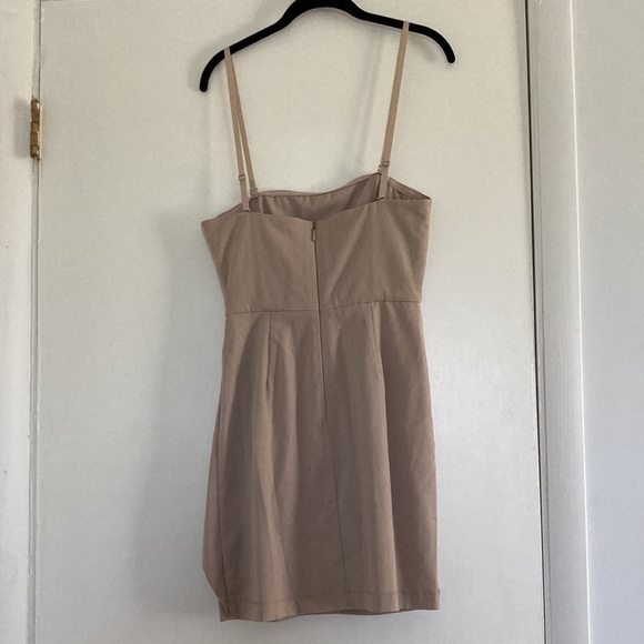 BCBG Max Azria “Grace” Dress Size 4 “Light Desert” Color - Picture 3 of 9